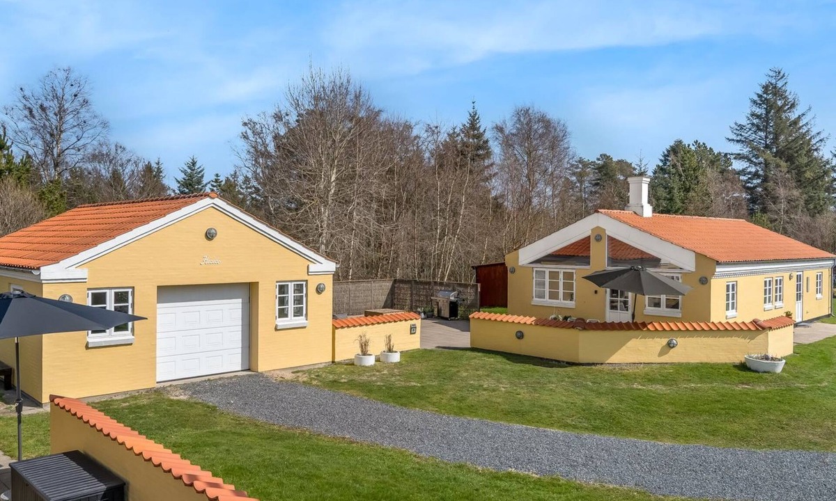 Hou House | "Klint" - 400m from the sea by Interhome