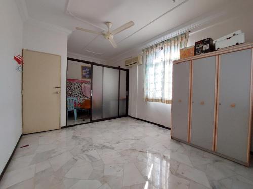 Kluang House | Kluang Budget Backpacker Home