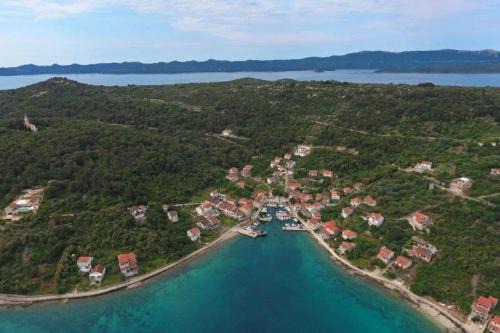 Knez House | Knež - Relaxing Apartments Near the Sea on Mali Iž