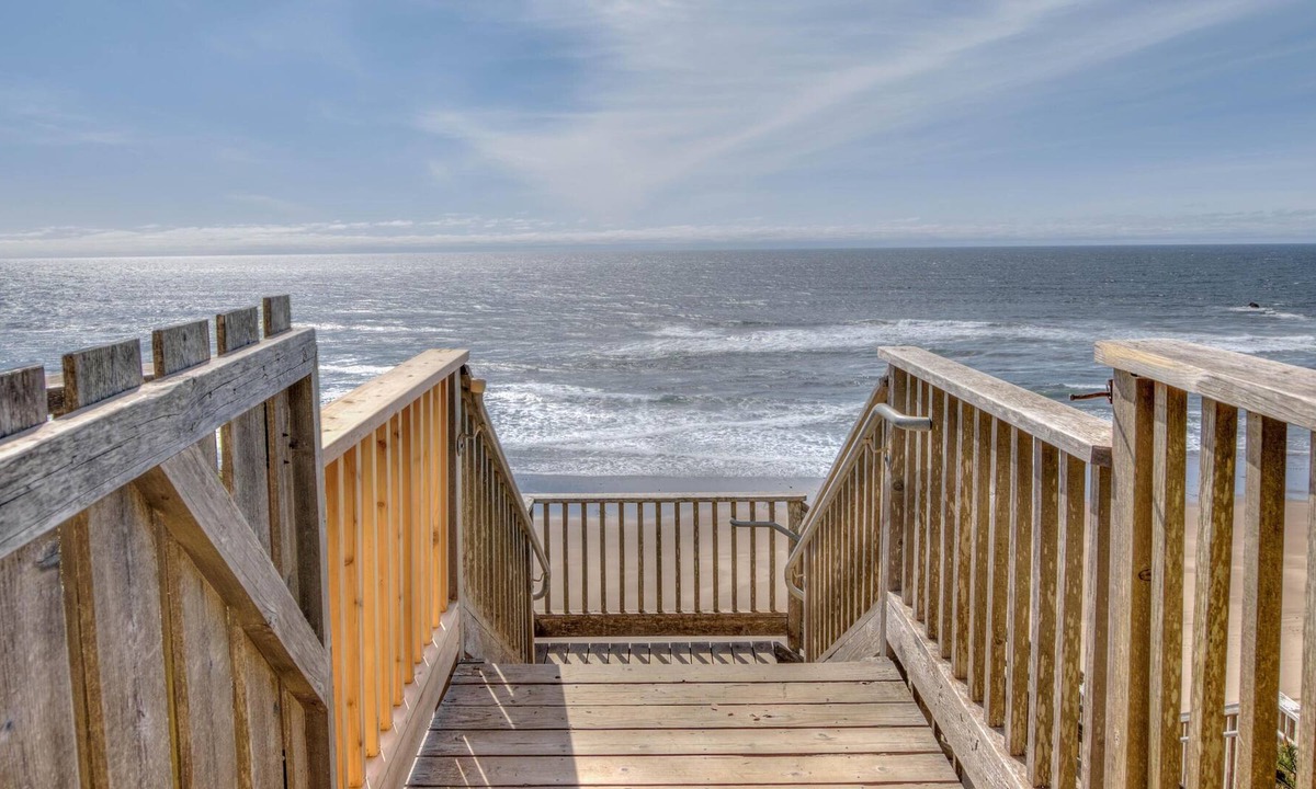 Olivia Beach House | Knee Deep In Paradise