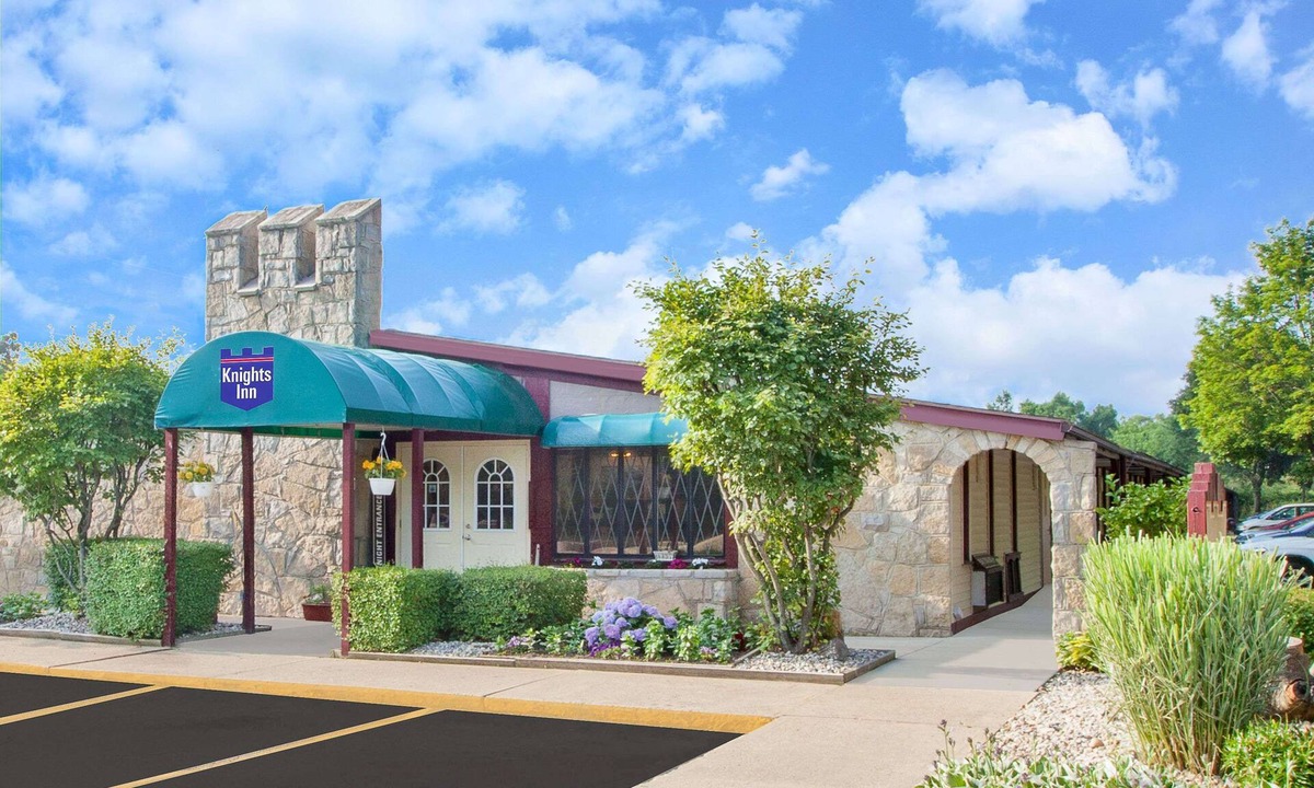 Battle Creek Hotel | Knights Inn Battle Creek