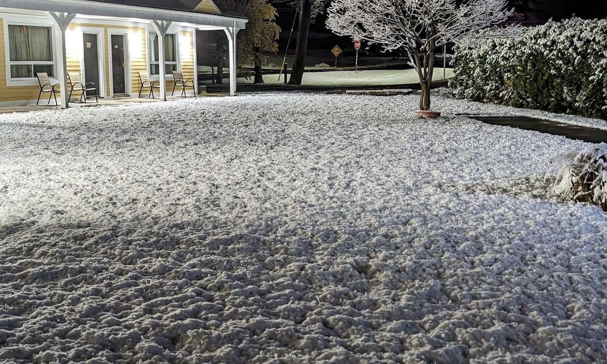 Bracebridge Hotel | Knights Inn Bracebridge