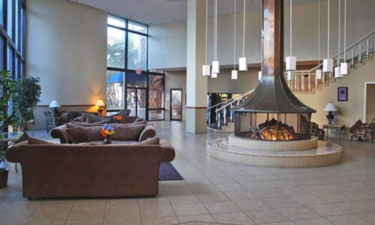 Hallandale Beach Hotel | Knights Inn Hallandale
