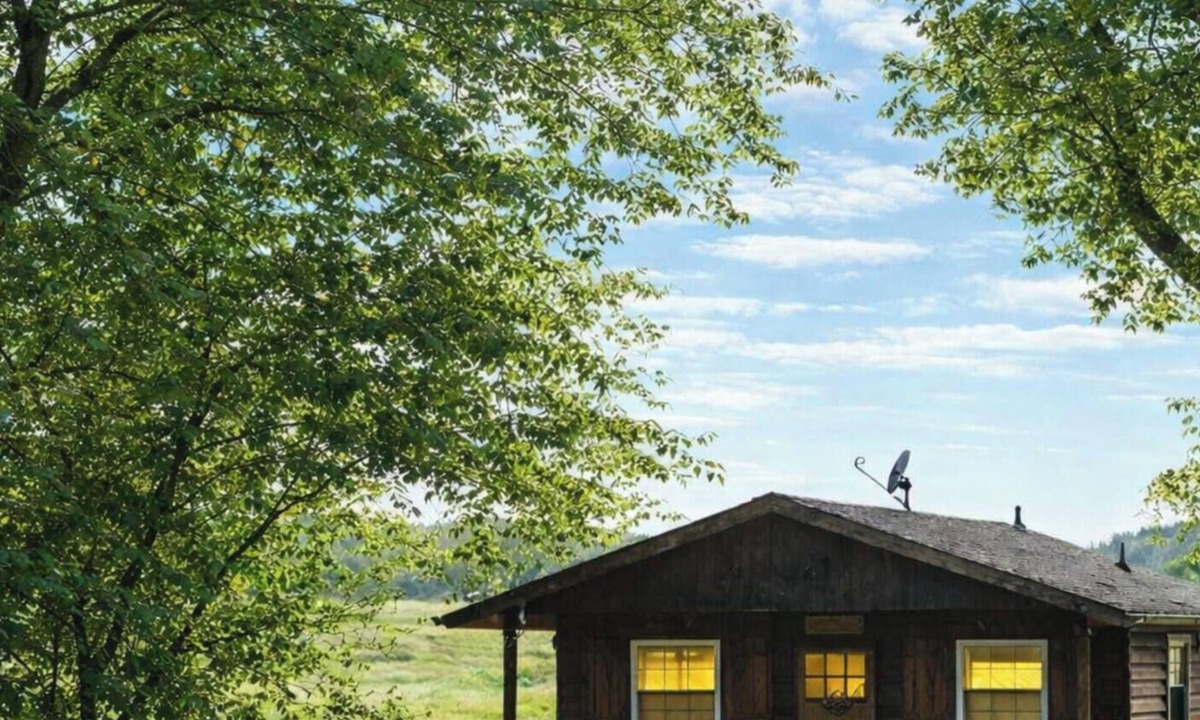 Cleora Cabin | Knots Landing - A romantic getaway w/hot tub