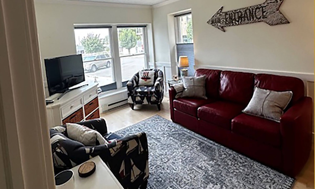Pentwater Apartment | Knott View in Historic Pentwater