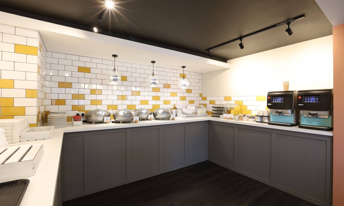 Knowsley Hotel | Knowsley Inn & Lounge