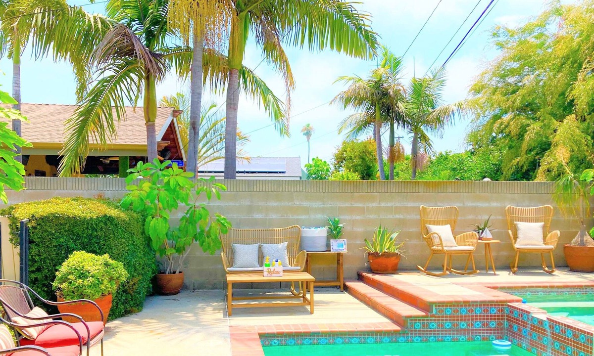Los Altos House | KokoMo's Beach House with Pool