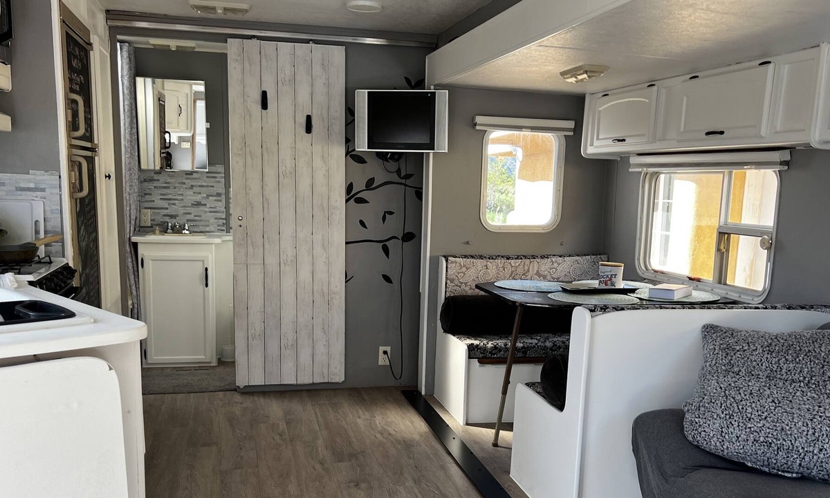 New Harmony House | Kolob Kamper