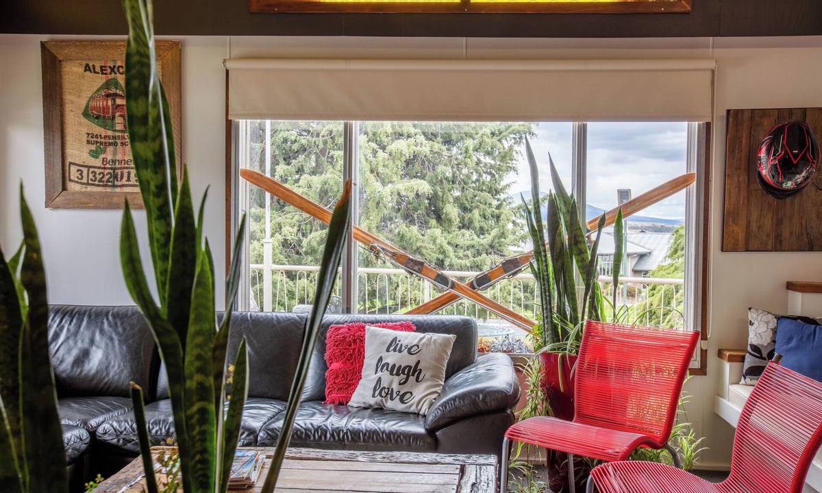 Jindabyne Cabin | Kookaburra Ski Lodge