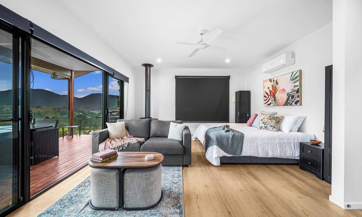 Coolabine Cabin | Kookaburra Studio Cabin. Peaceful and serene location