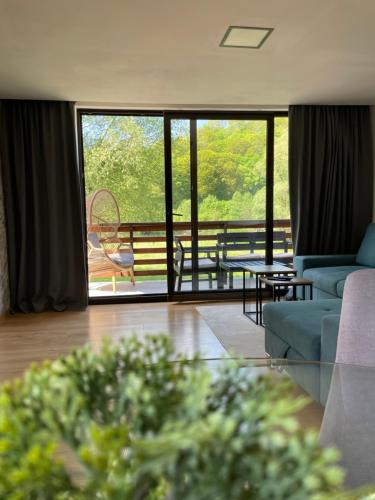 Veljun Ski Chalet | Korana Riverside