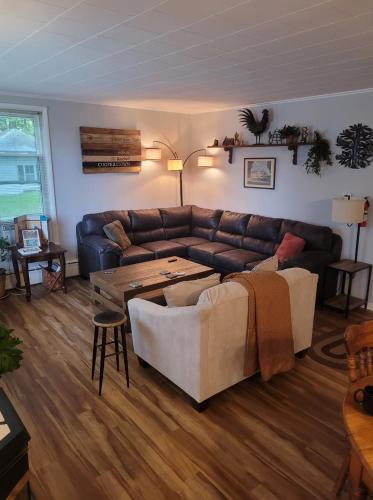Oneonta Bed & Breakfast | Kountry Living Bed and Breakfast