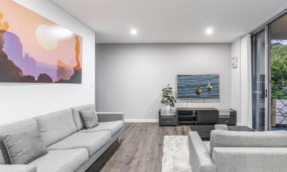 Homebush West Apartment | Kozyguru | Homebush West | 3 Bedroom Apt+Parking