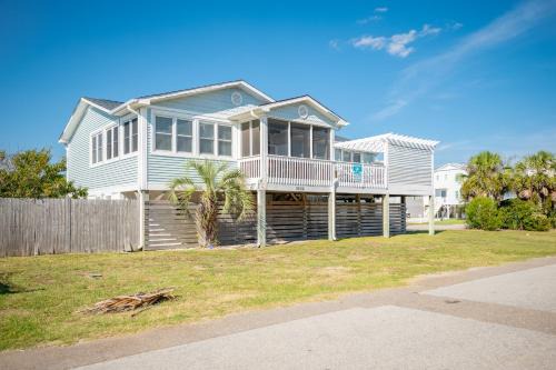 Oak Island House | Kraken Kove