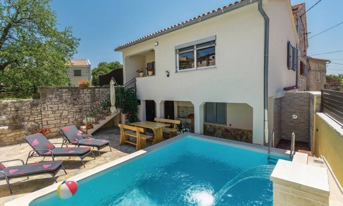 Mrgani House | Kris - Holiday House with Pool in Mrgani