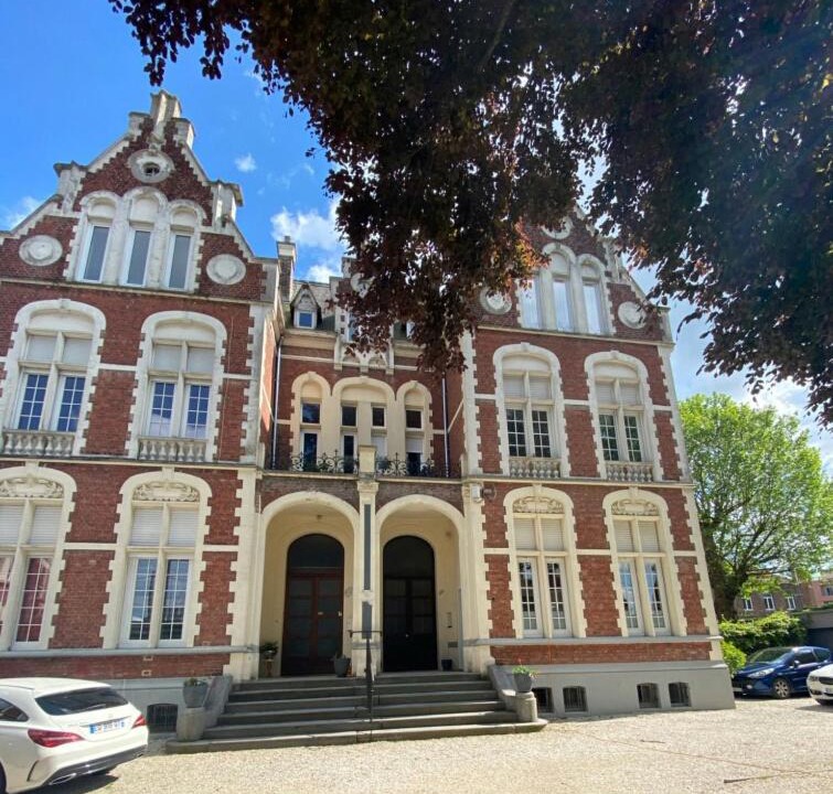 Armentieres House | KRISKO parking privé et clos