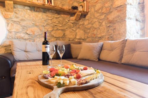 Salatic House | Krk Patak