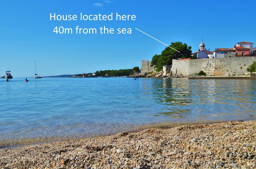Krk House | KrkTownhouse - 40m from the sea