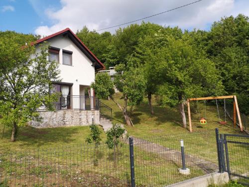 Brinje House | Kuća za odmor IVA