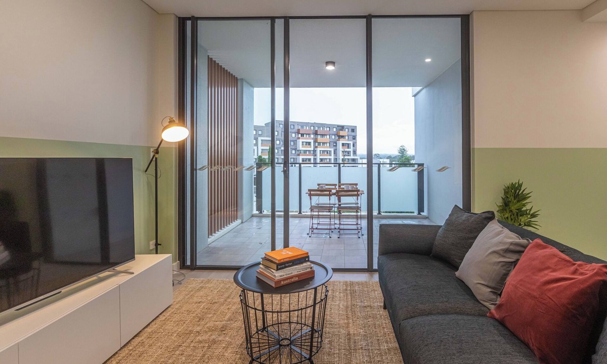Westmead Apartment | KULA - Superior Three Bed Apartment