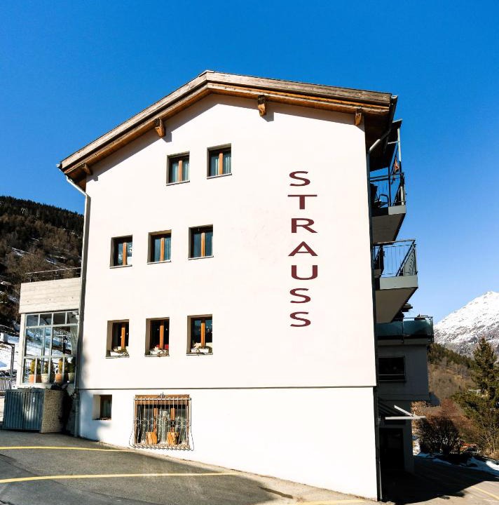 Fiesch Hotel | Kulinarik & Geniesser Hôtel STRAUSS