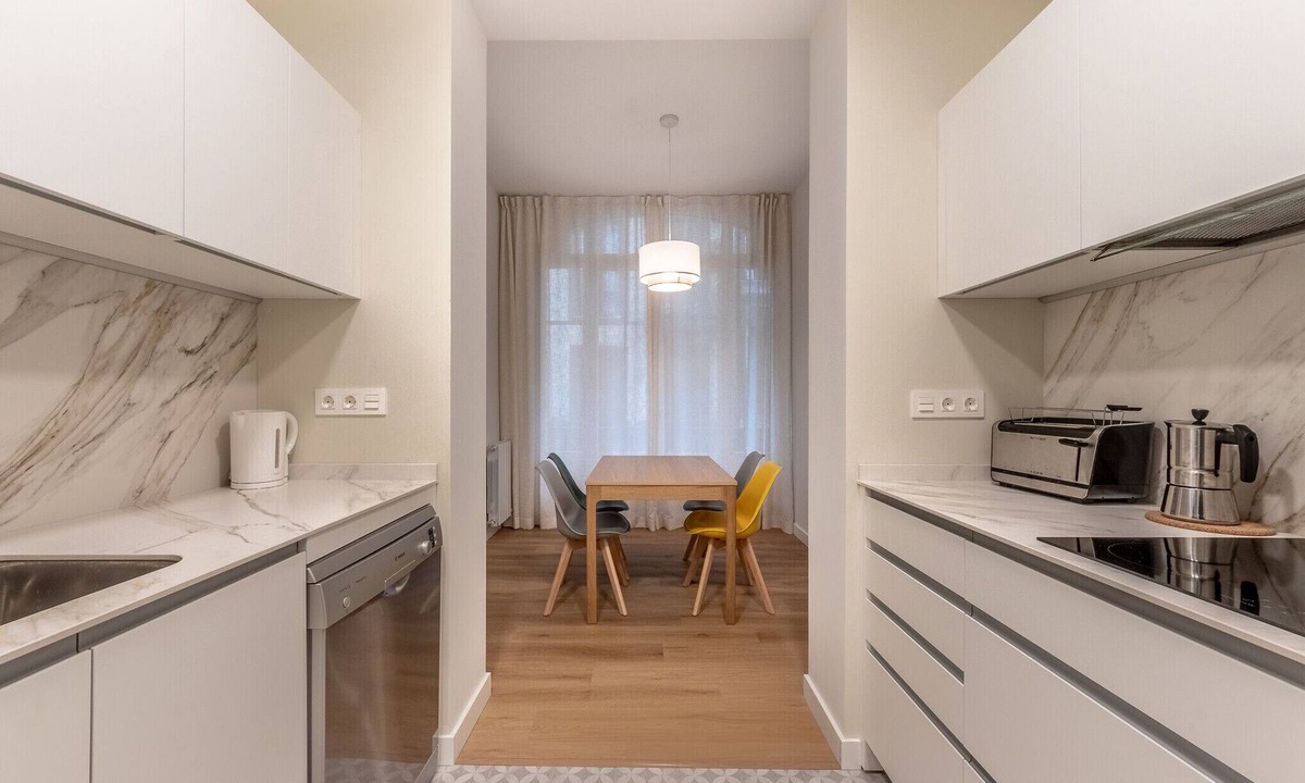 Bilbao Old Town Apartment | Kuttun by People Rentals apartment