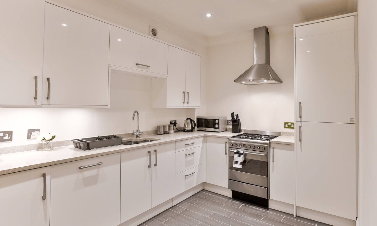 Peterborough Apartment | KVM - Jubilee Mansions 2