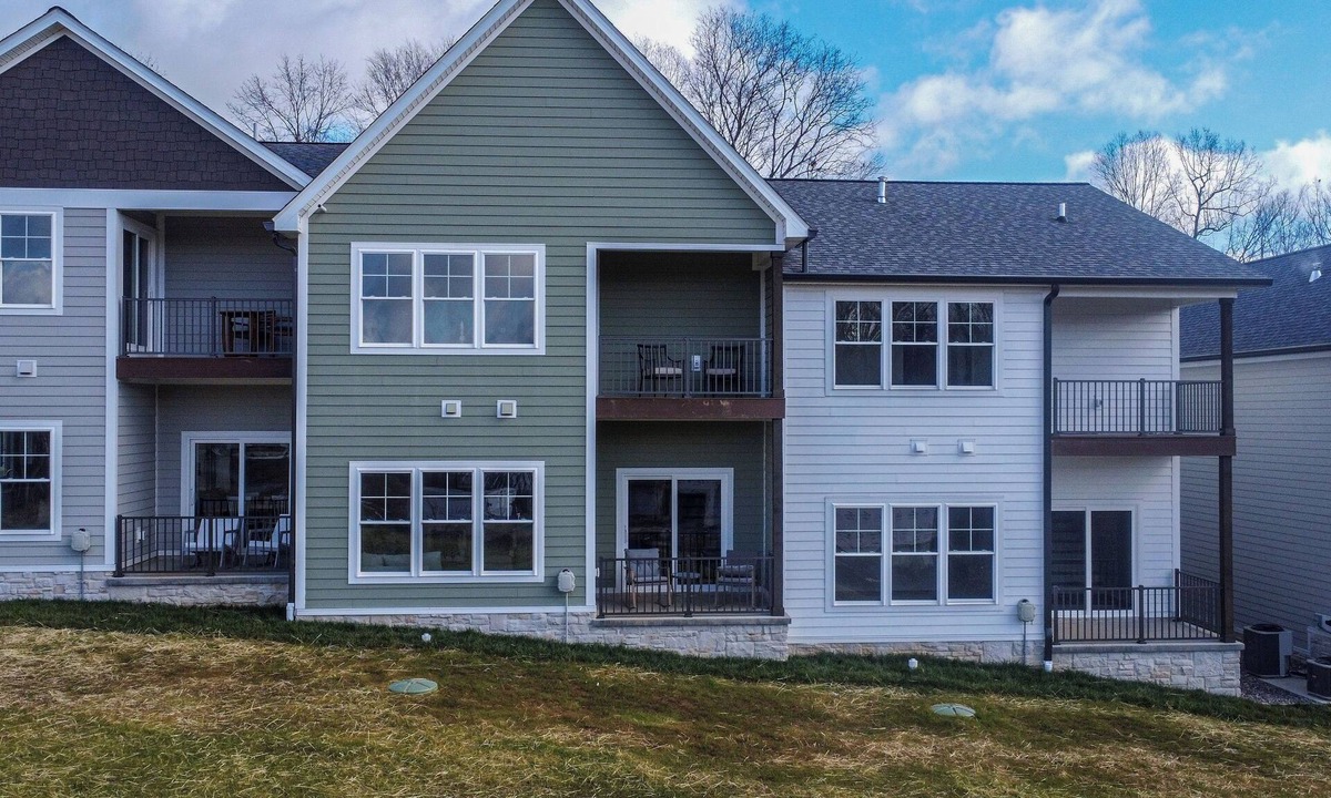 Grand Rivers Condo | KY Lake townhome in upscale community, minutes from dining & activities!