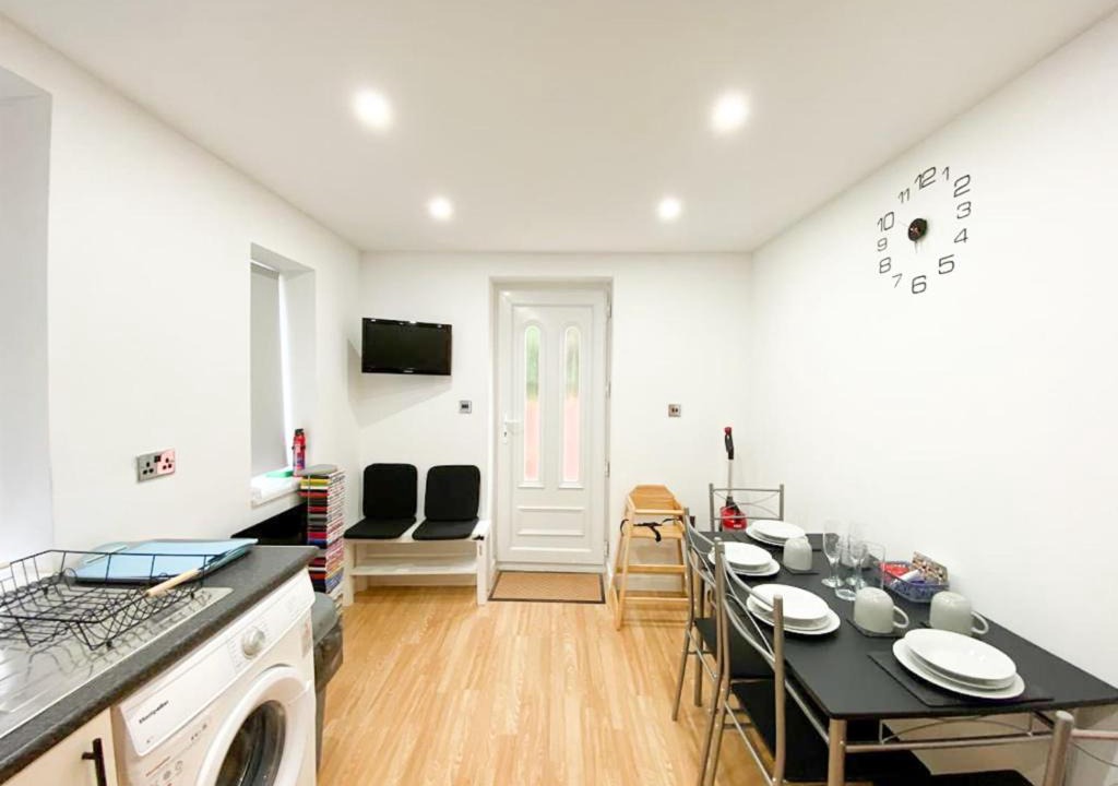 Hillsborough House | Kyle house