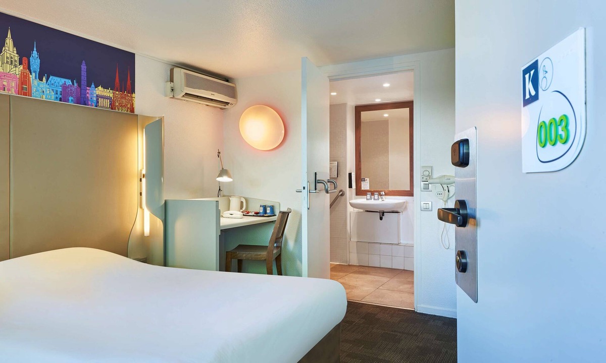 Brie-Comte-Robert Hotel | Kyriad Brie Comte Robert