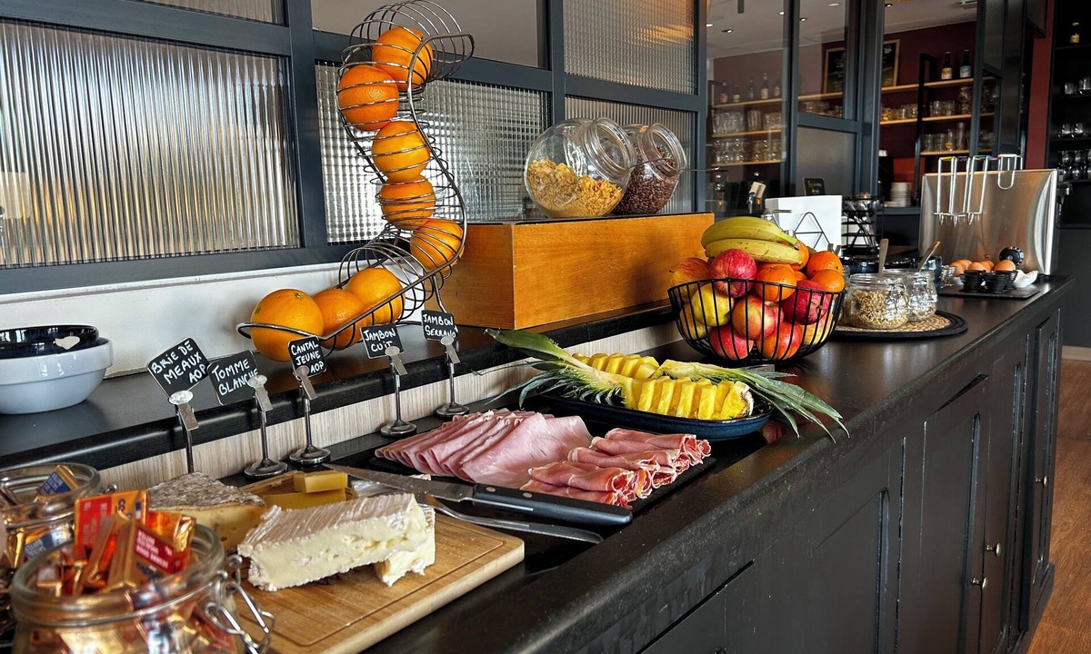 Villalbe Hotel | Kyriad Carcassonne - Aéroport