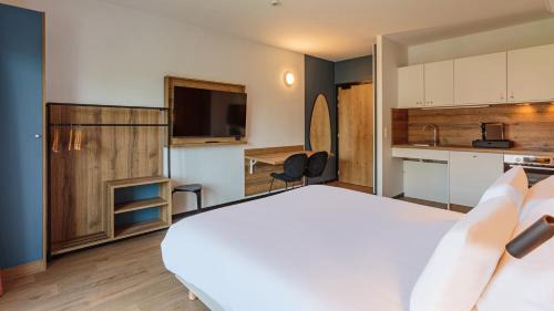 Saint-Paul-les-Dax Hotel | KYRIAD DAX - Saint Paul lès Dax