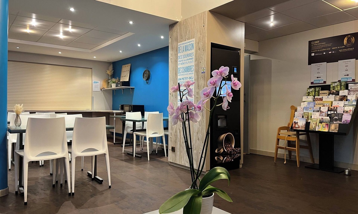 Chaintre Hotel | Kyriad Direct Macon Sud