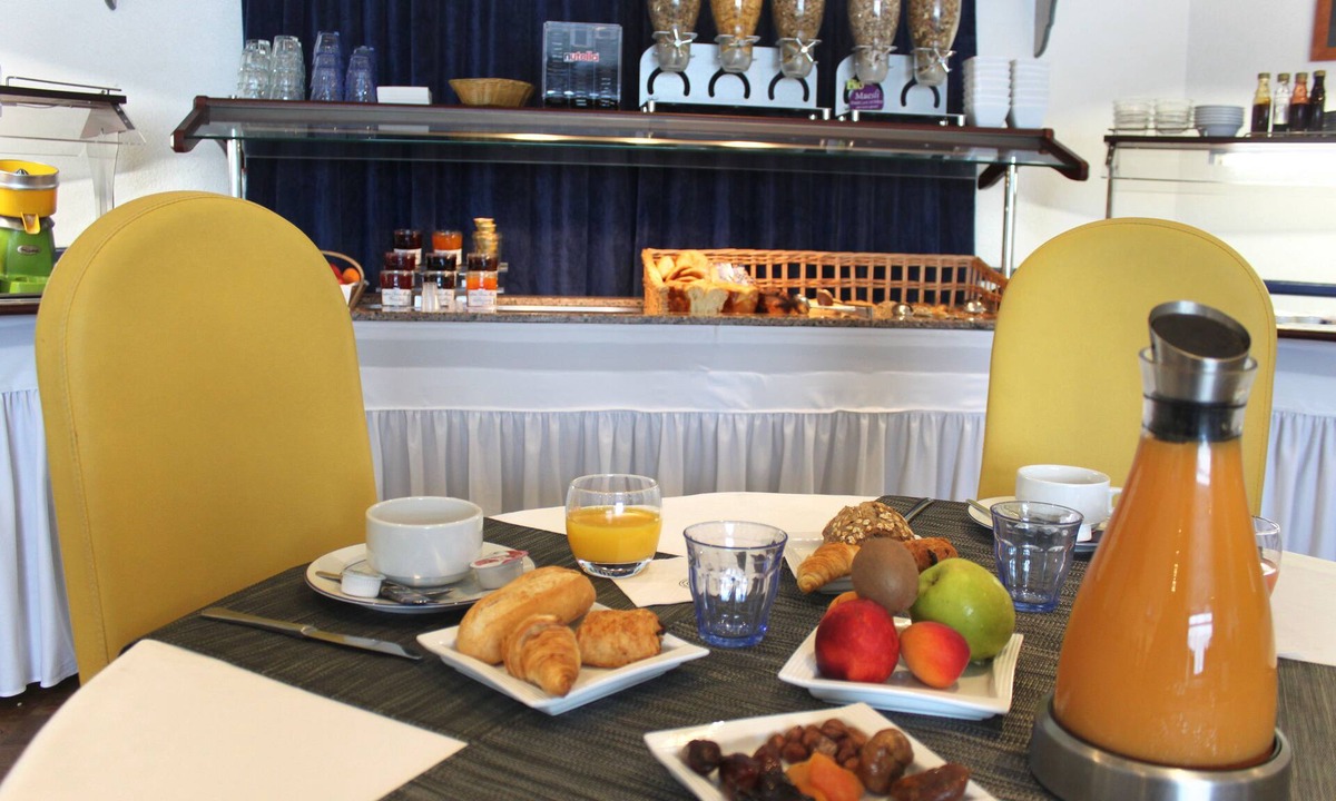 Vezin-le-Coquet Hotel | Kyriad Direct Rennes Ouest