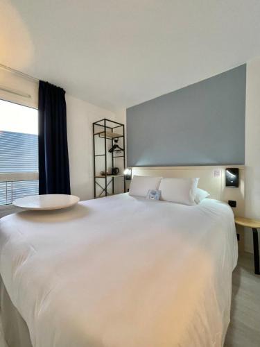La Fleche Hotel | Kyriad Hôtel La Fleche