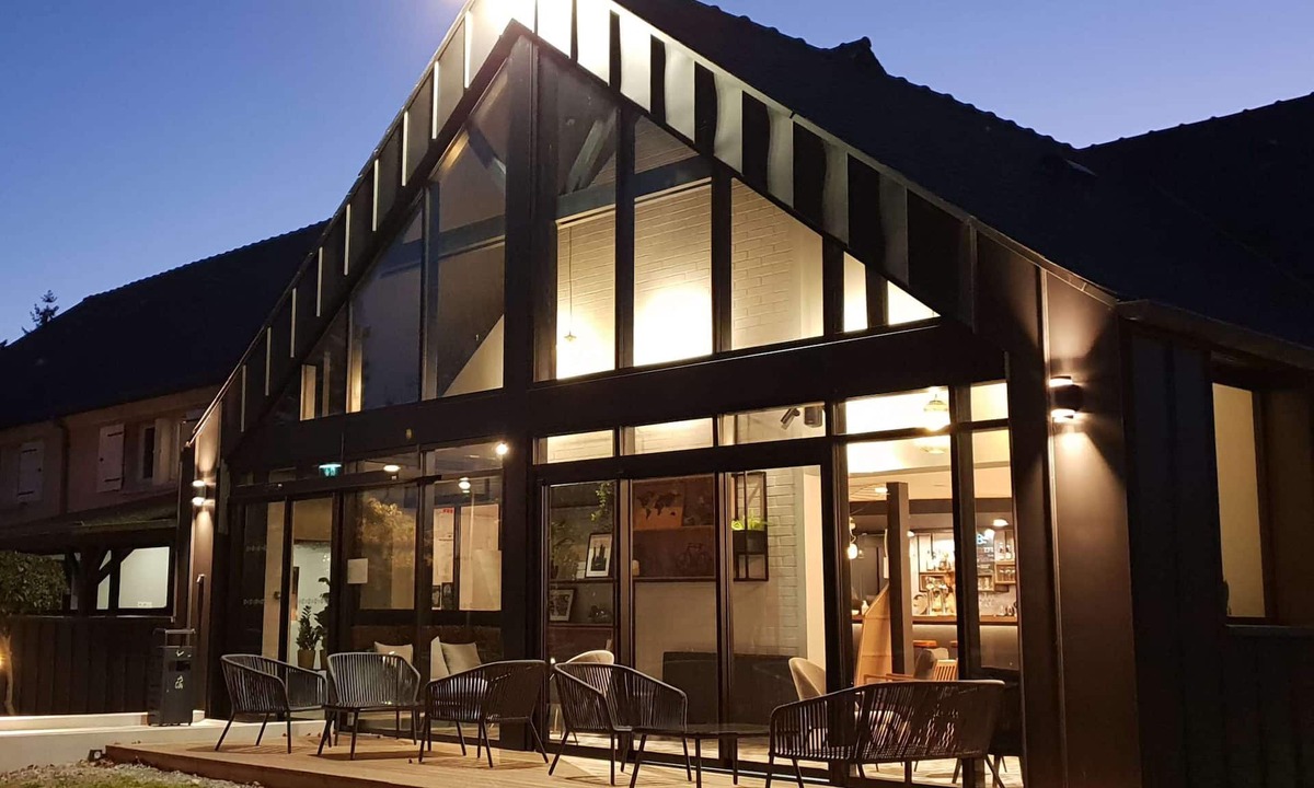 Laval Hotel | Kyriad Laval