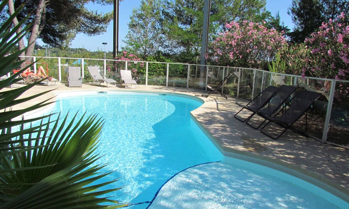 Saint-Clement-de-Riviere Hotel | Kyriad Montpellier NORD - Parc Euromédecine