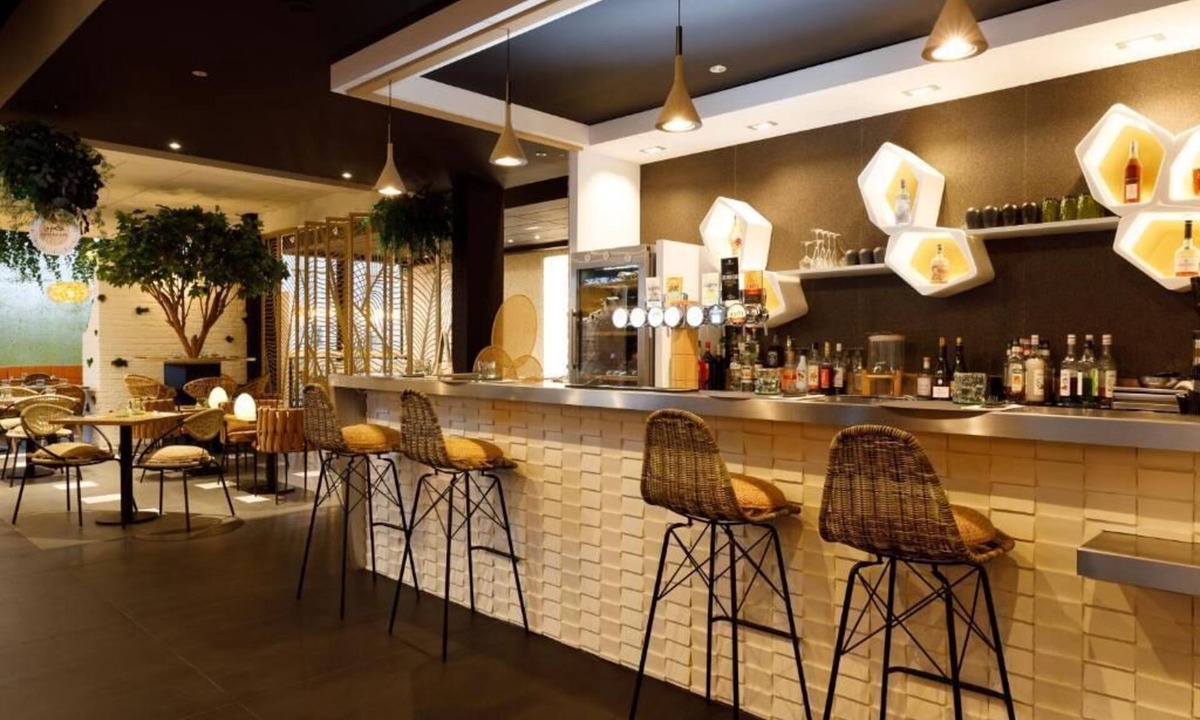 Poulainville Hotel | Kyriad Prestige Hôtel and Spa, Amiens Nord