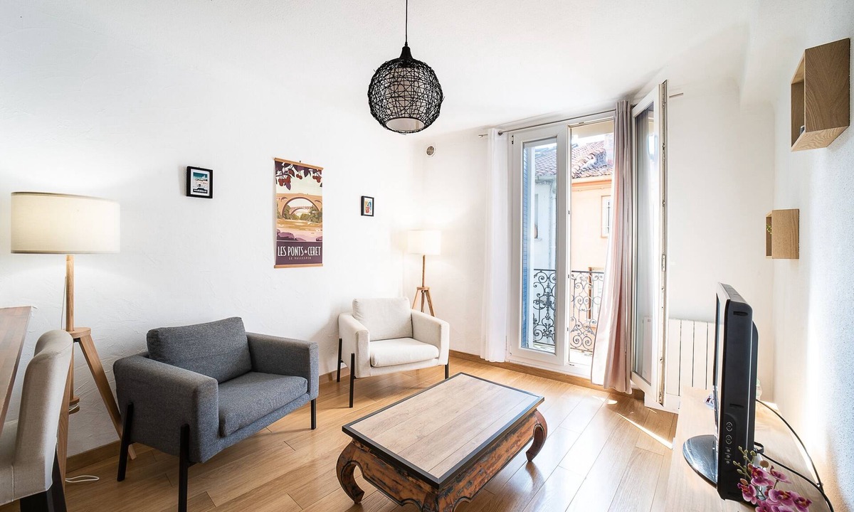 Ceret Apartment | L'Âne Rouge de Céret - Classé 3 étoiles - Au cœur de Céret