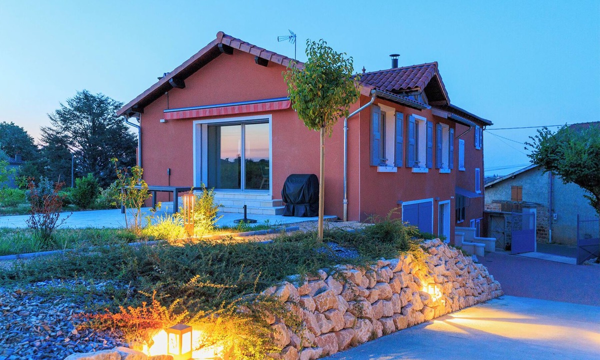 Julienas Villa | L'échappée Beaujolaise