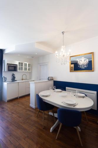 Bourges Apartment | L'échappée