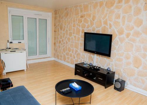 Universite Apartment | L'écrin citadin