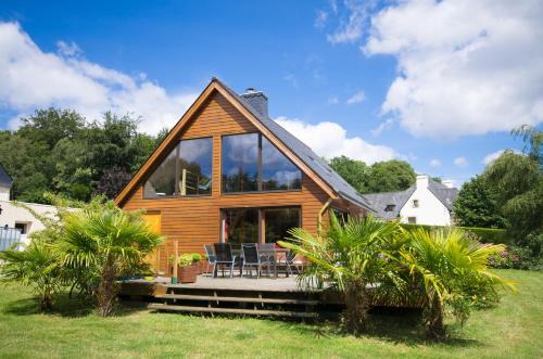 Mur-de-Bretagne House | L'écrin de bois -sauna - spa