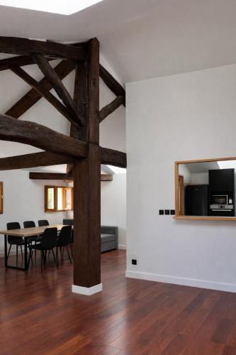 Saint-Antoine-l'Abbaye Apartment | L'écrin de St Antoine