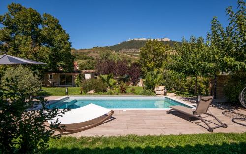 Riviere-sur-Tarn Apartment | l'écrin du clocher maison piscine jardin wifi
