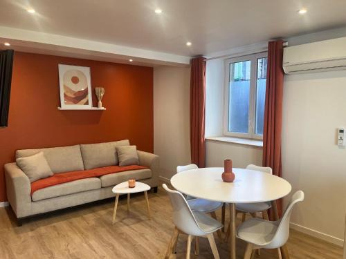 Gourdan-Polignan Apartment | L'écrin Gourdannais -Design, Fibre & Calme
