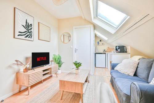 Valenciennes Apartment | L'Élégant - Centre I Netflix I Wifi Fibre I Parking