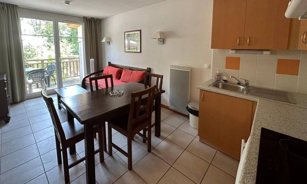 Sainte-Marie-la-Blanche Apartment | L'Étape Bourguignonne