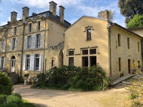 Langoiran House | L'abbaye du château du Vallier