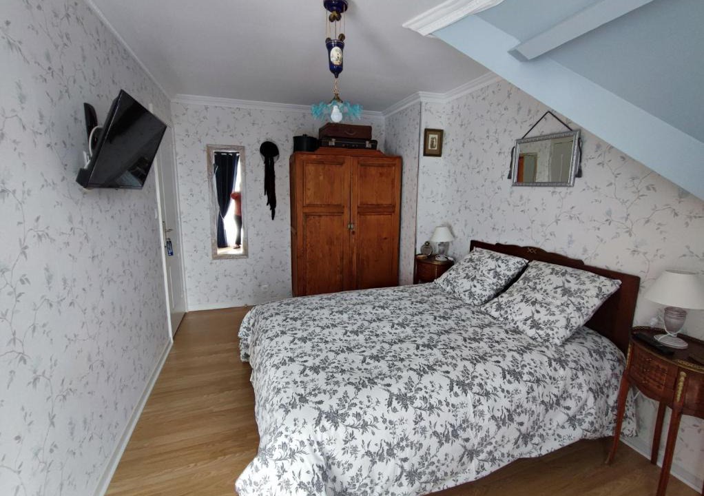 Hamars Bed & Breakfast | L'ABRIGIT chambre D-DAY